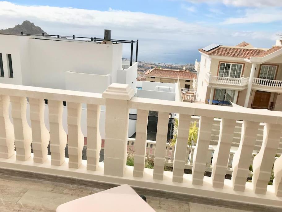Villa Vista Bella Costa Adeje In Ruhiger Villengegend Mit Meerblick Extérieur photo