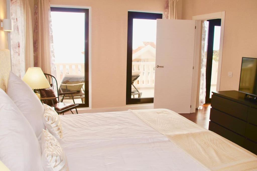 Villa Vista Bella Costa Adeje In Ruhiger Villengegend Mit Meerblick Extérieur photo